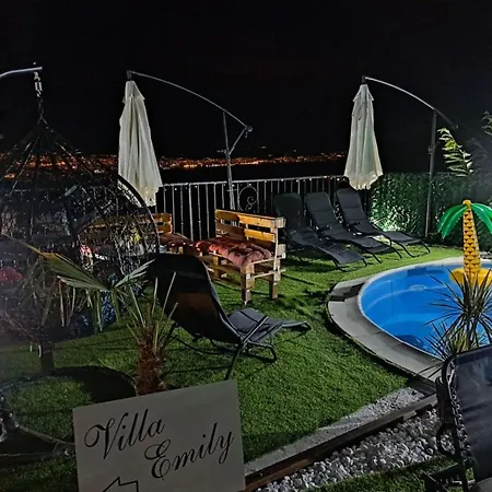 Appartement Beautiful Luxury In Emily With Amazing Sea View Opric