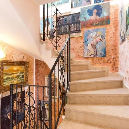 Beautiful Luxury In Emily With Amazing Sea View Apartment