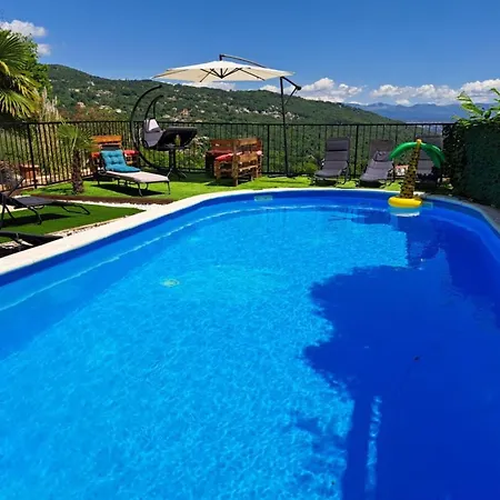 Beautiful Luxury In Emily With Amazing Sea View Apartment