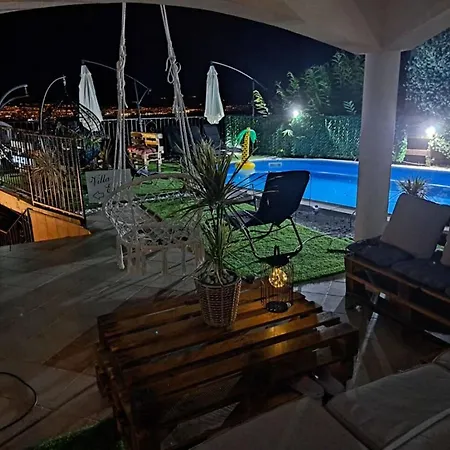 Beautiful Luxury In Emily With Amazing Sea View